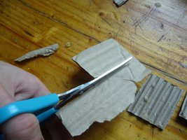 cortando papelao.JPG