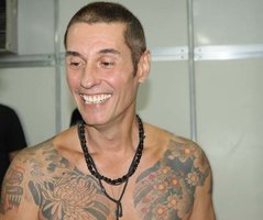 517475_DinhoOuroPretoINjpg.jpg