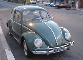 aupload.wikimedia.org_wikipedia_commons_b_ba_Fusca_estacionado.jpg