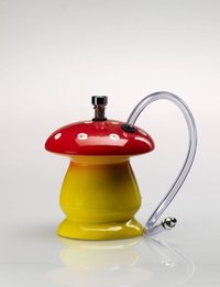 ceramicbongamanitaiq8.jpg