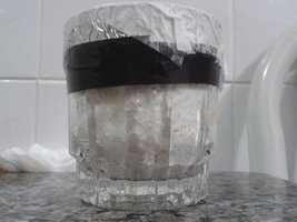 contaminações enterradas 1.1 - close no copo sem contaminação visível.jpg