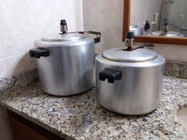 10 - panelas esfriando.jpg
