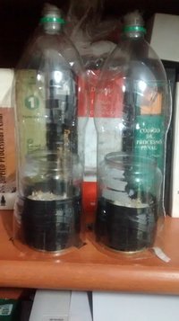 redoma de pet nos bolos 2 e 3.jpg