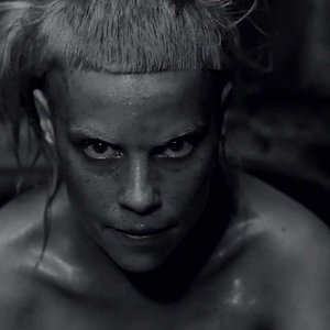 'I FINK U FREEKY' by DIE ANTWOORD (Official) - YouTube