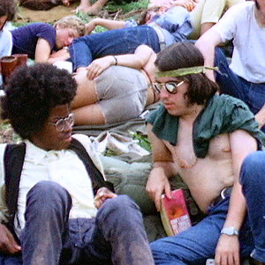 aupload.wikimedia.org_wikipedia_commons_f_f5_Woodstock_redmond_hair.JPG