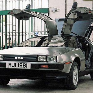 awww.autocar.cz_cars_images_de_lorean_de_lorean_c.jpg