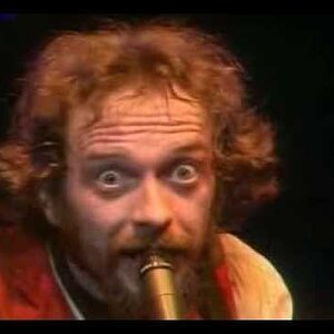 Jethro Tull - Aqualung (live in London 1977)